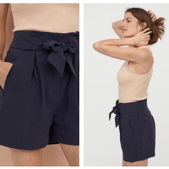 H&M high waisted navy blue shorts - Picture 2 of 6